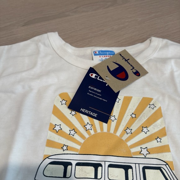 Champion Women's Road Trippin Hippie White Tshirt White XL New With Tags - Picture 7 of 7